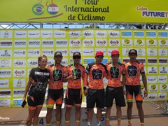 1 tour internacional (79)